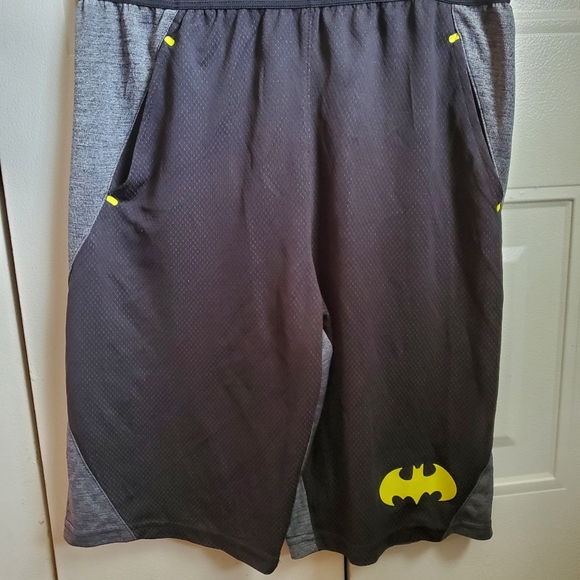 Batman - Picture 2 of 3